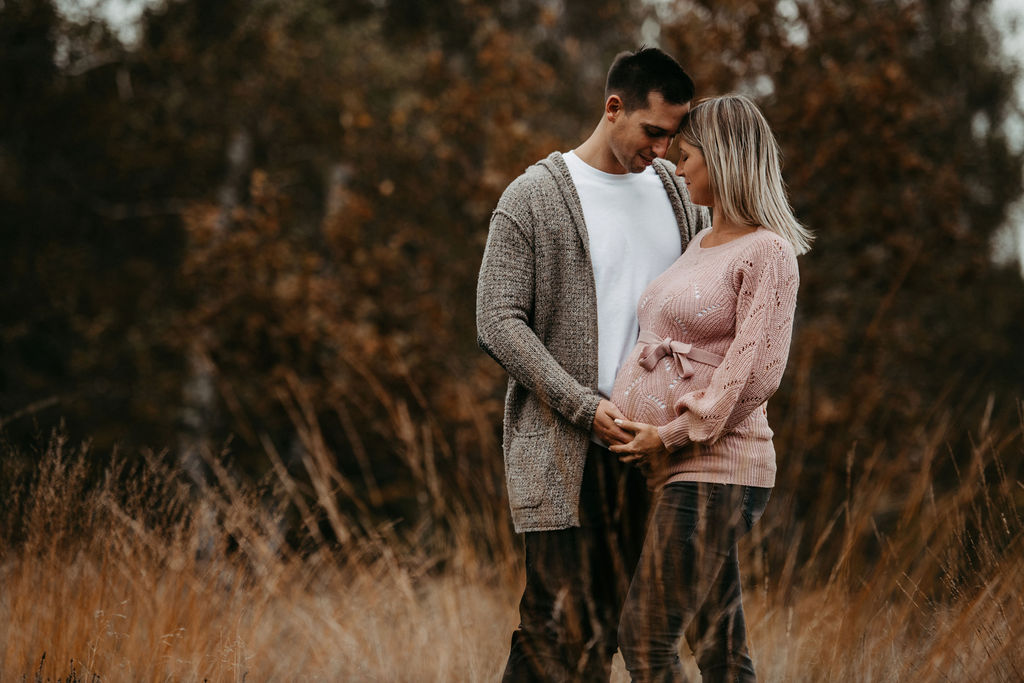 audele-fotografie-babybauch-herbstlich (8)