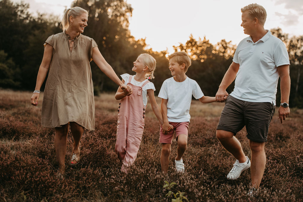 audele-fotografie-familie-in-der-heide (11)
