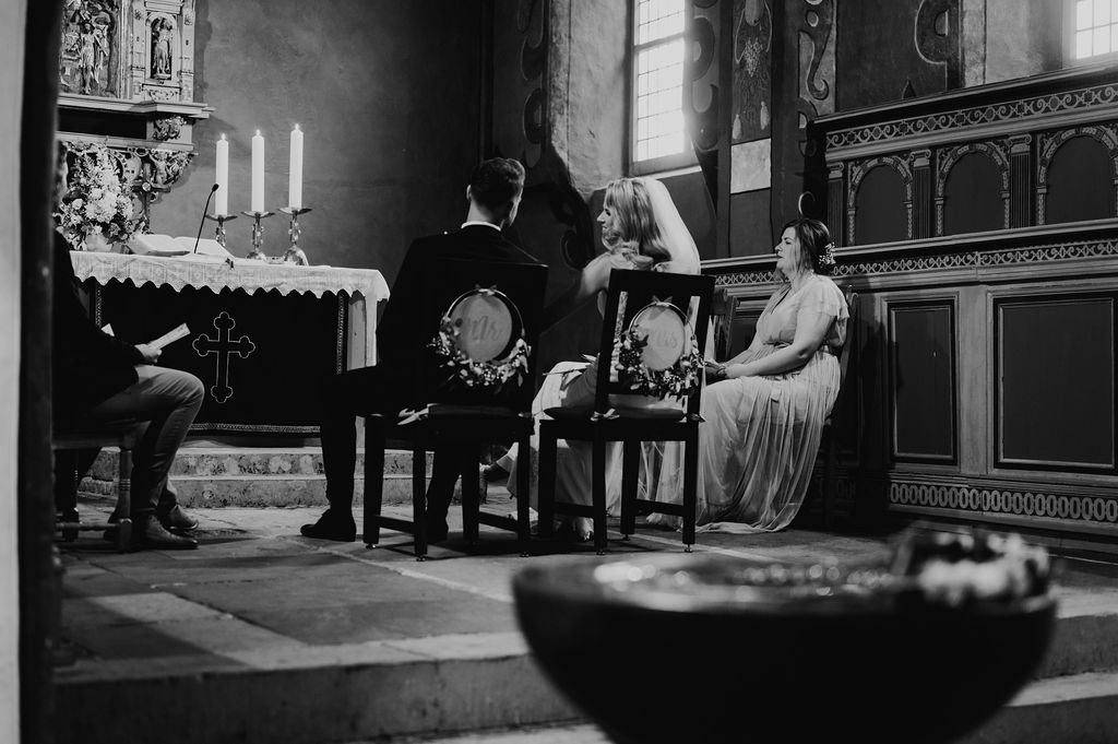 audele-fotografie-hochzeit-reportage-trauung-in-der-kirche (2)