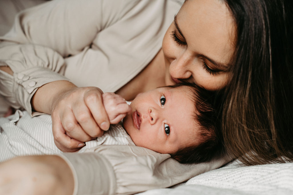 audele-fotografie-neugeborene-im-nest (3)