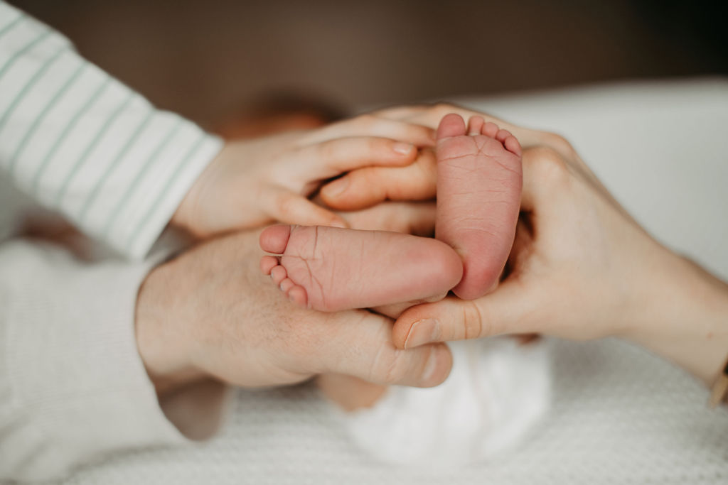 audele-fotografie-neugeborene-kleiner-bruder (15)